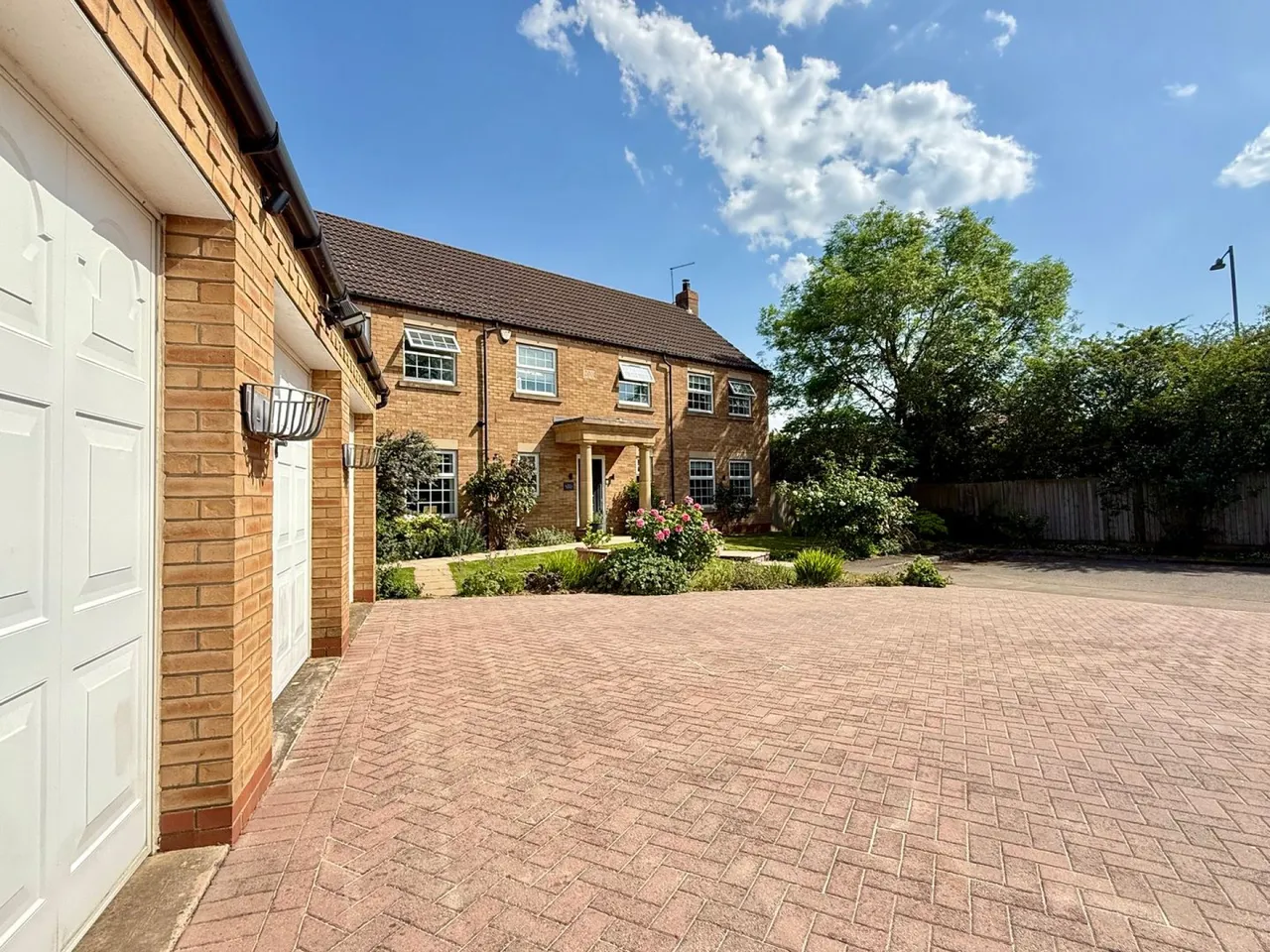 Barn Owl Close, Corby Glen, NG33, photo 19