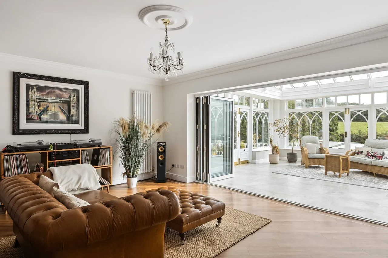 Fryern Road, Pulborough, RH20, photo 4