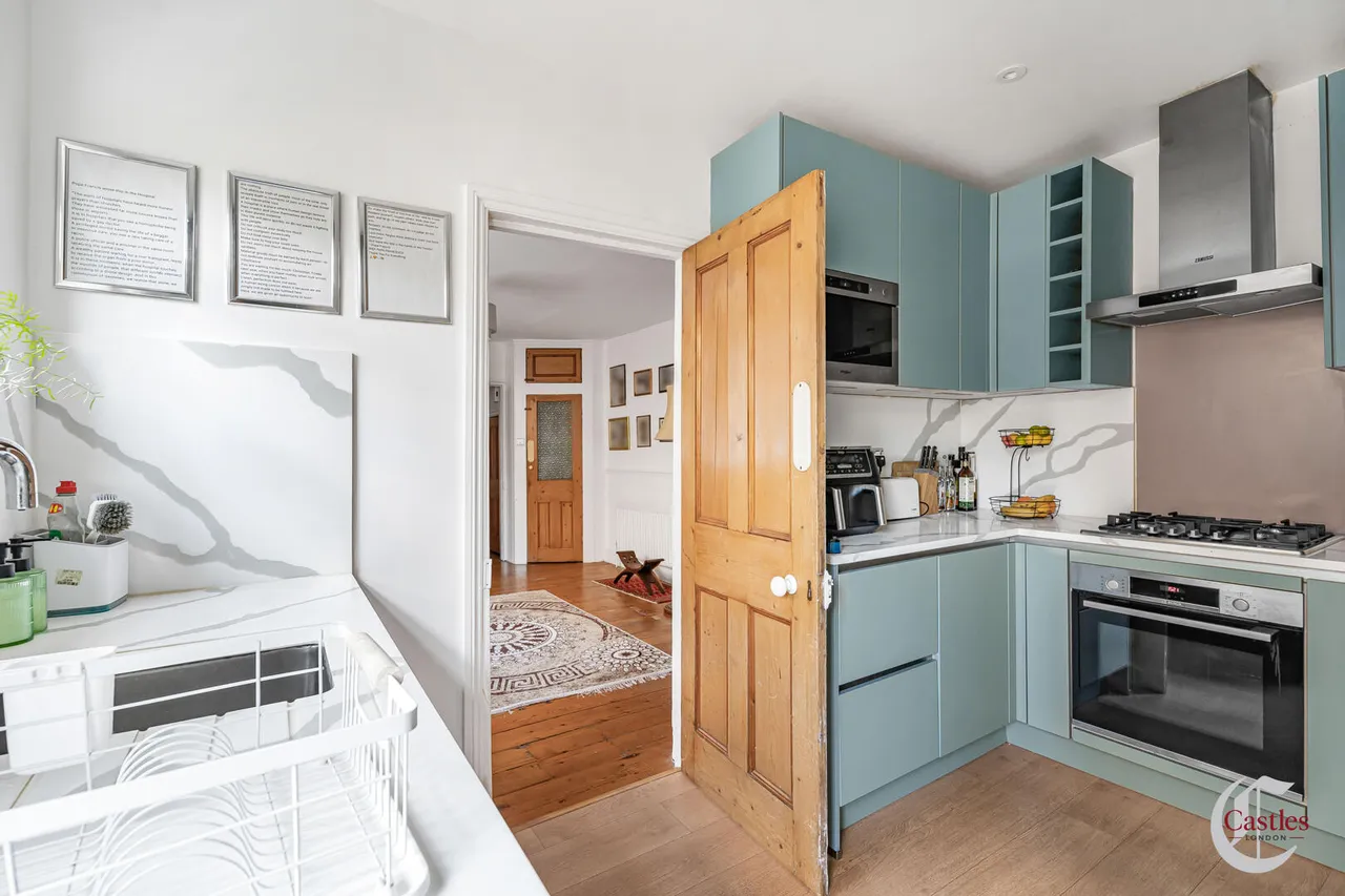 Barrington Road, N8, photo 2