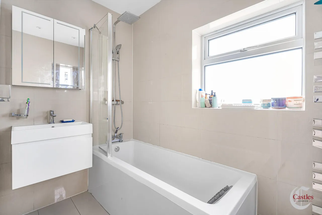 Barrington Road, N8, photo 12