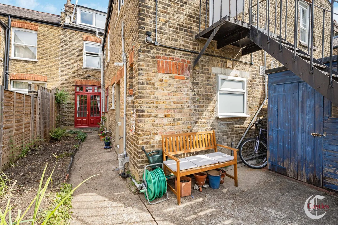 Barrington Road, N8, photo 4