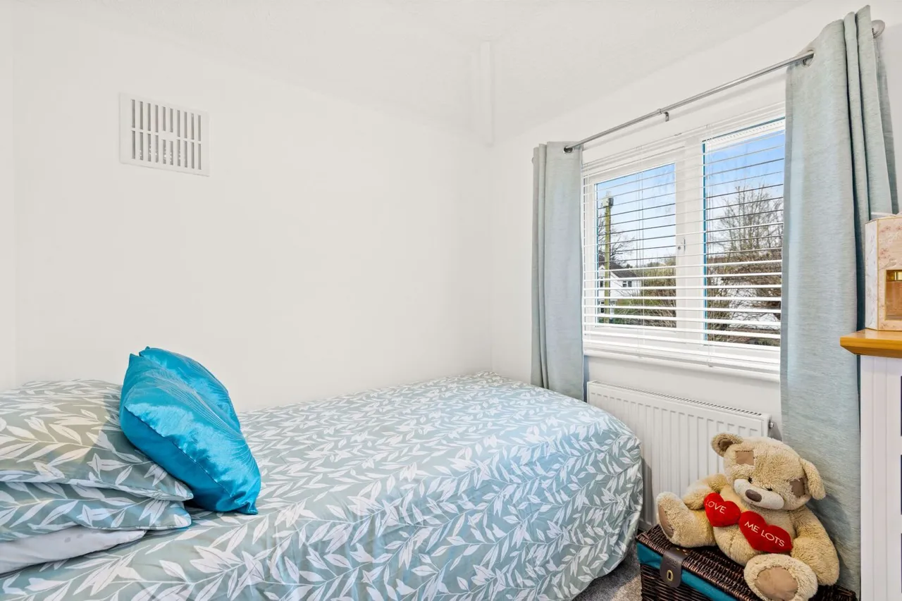 Knole Grove, East Grinstead, East Grinstead, RH19 2AL, photo 11