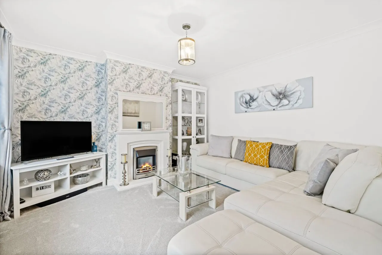 Knole Grove, East Grinstead, East Grinstead, RH19 2AL, photo 8