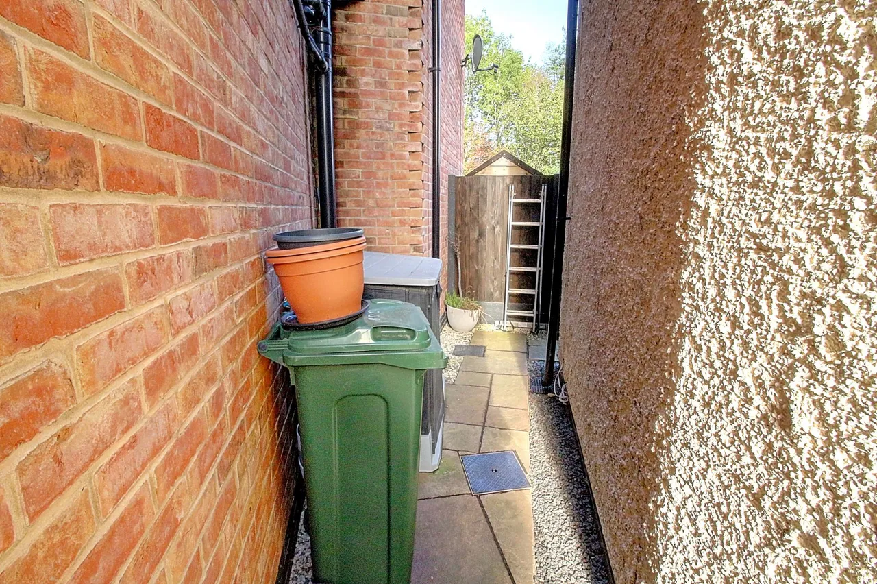 The Green, Croft, LE9, photo 18