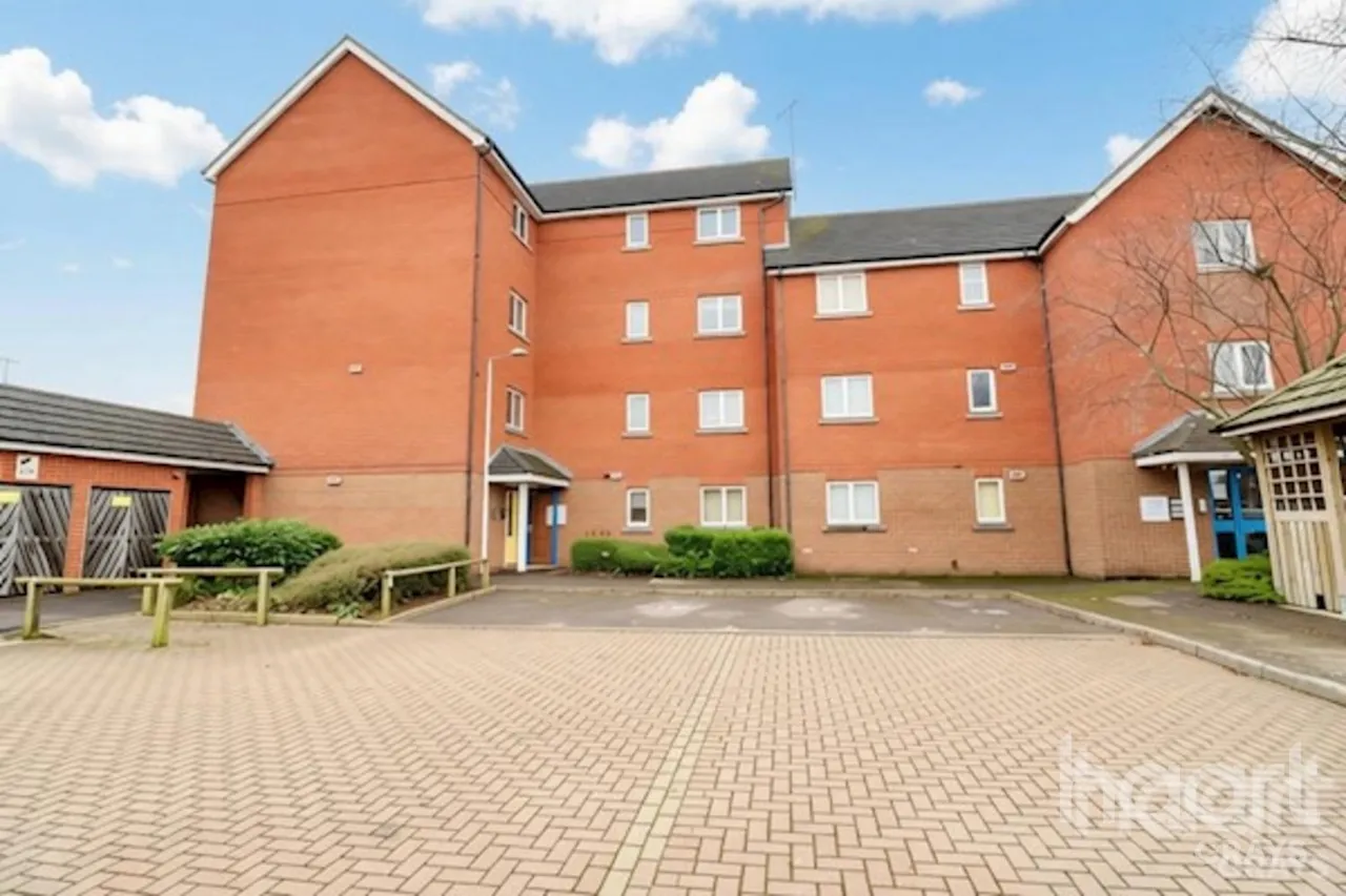 1 bed flat to rent, Worthing Close, RM17