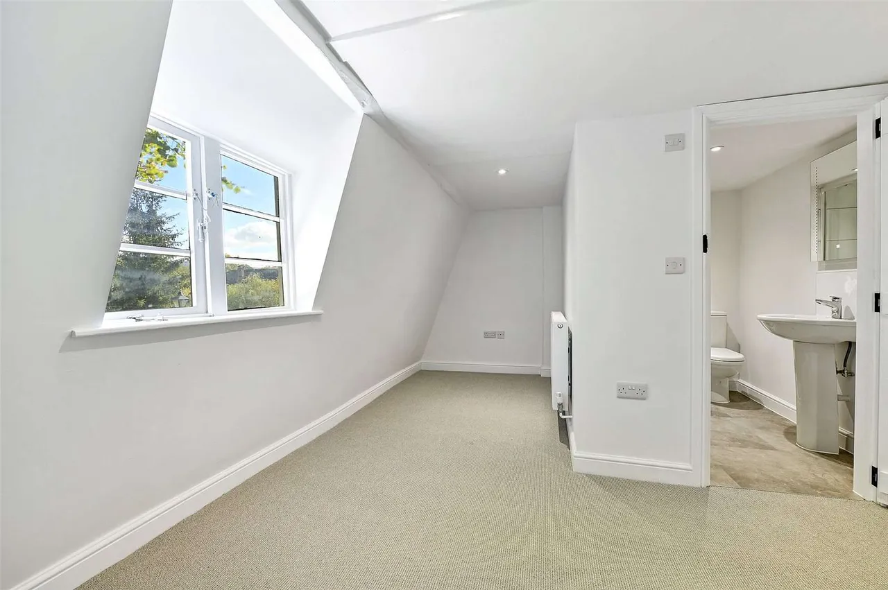Vineyard Street, Winchcombe, GL54, photo 8