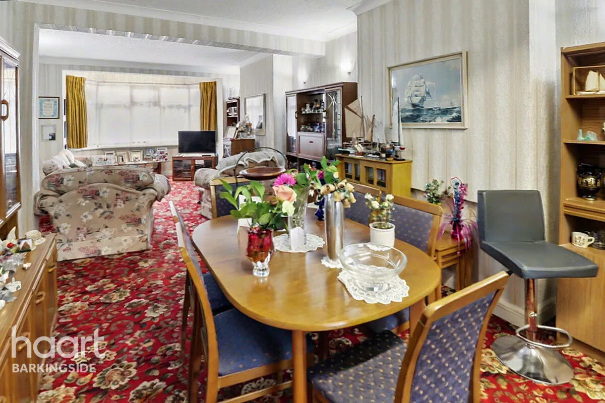 Headley Drive, Gants Hill, IG2, photo 6