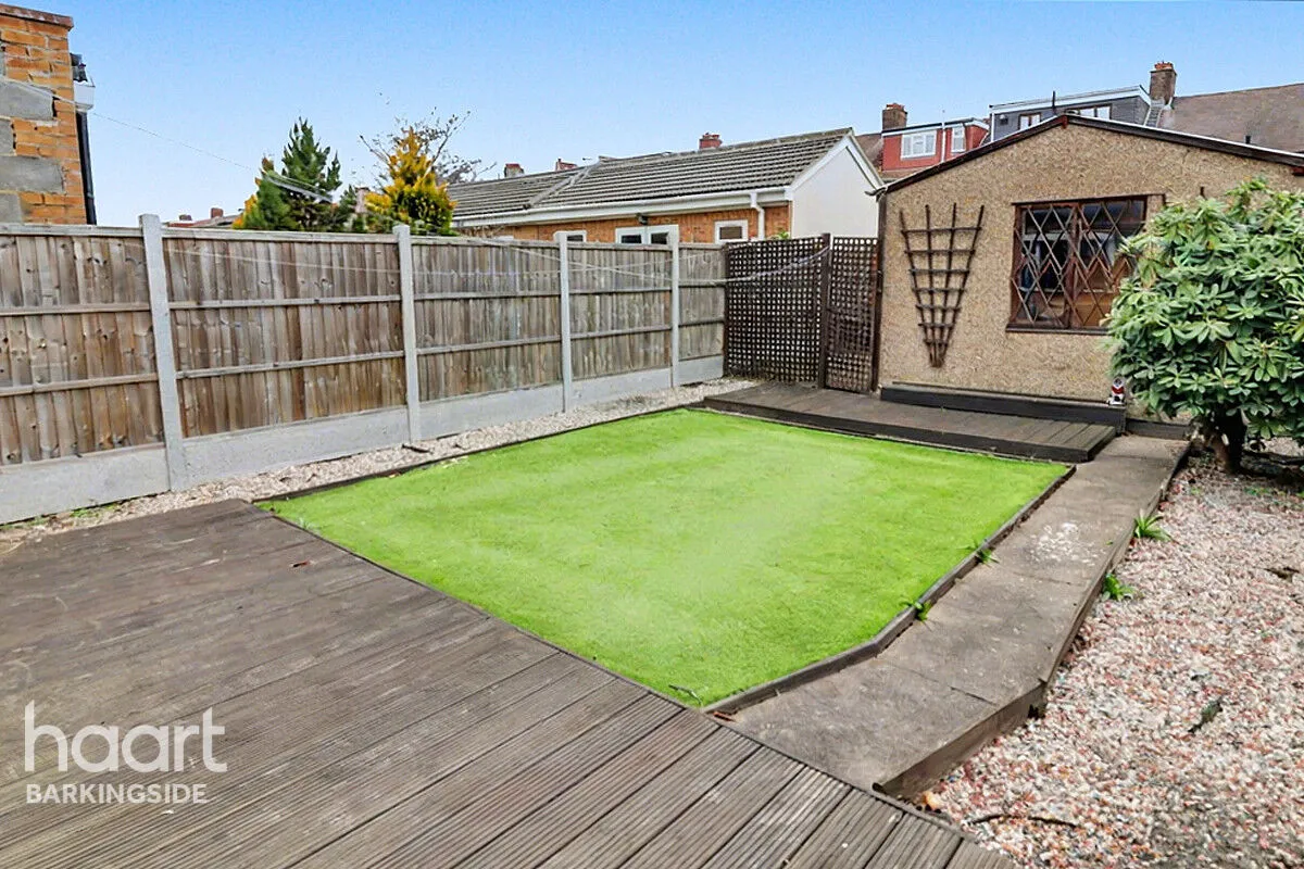 Headley Drive, Gants Hill, IG2, photo 20