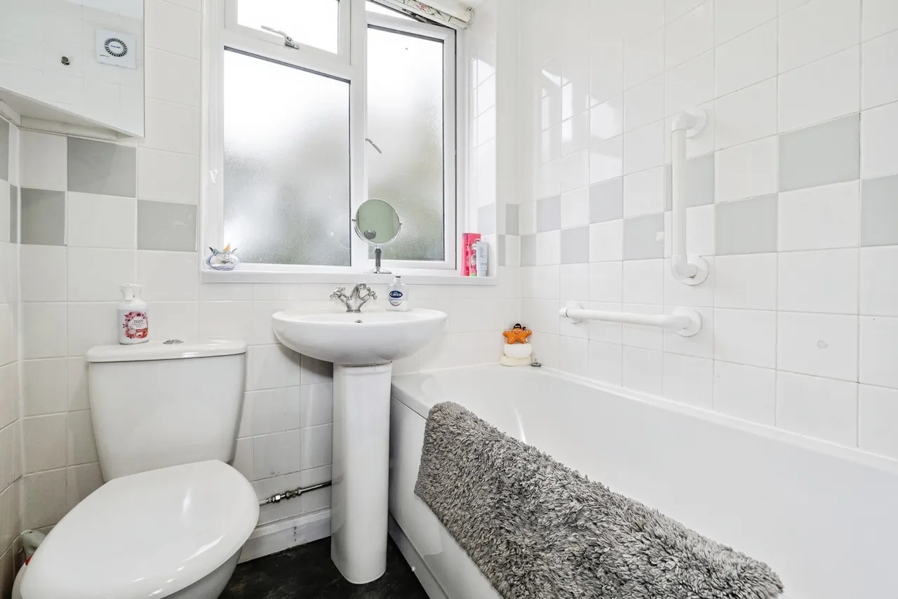 Auriel Avenue, Dagenham, RM10, photo 10