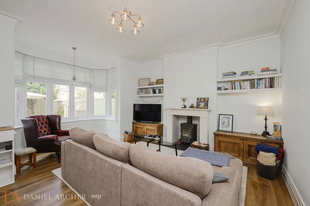 Laurel Road, West Wimbledon, SW20, photo 7