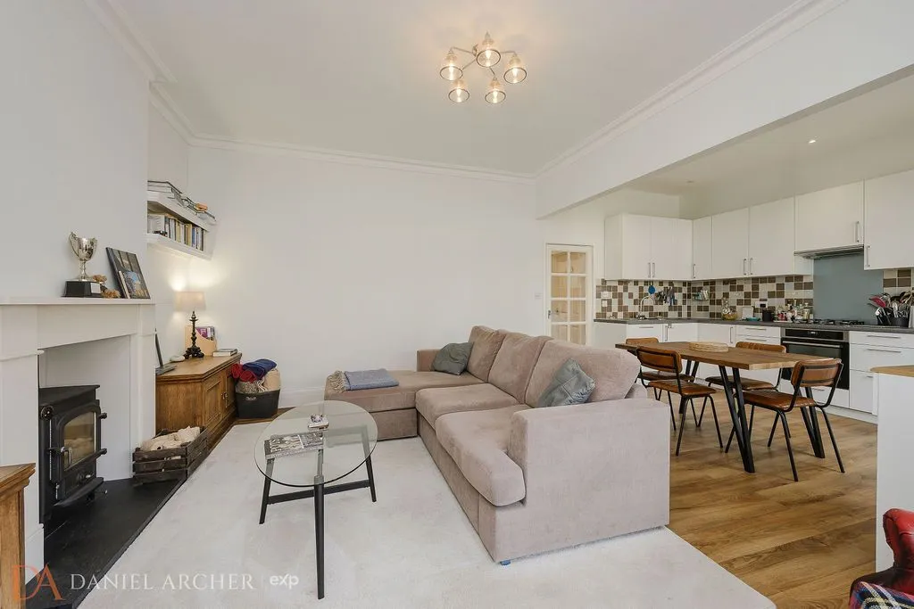 Laurel Road, West Wimbledon, SW20, photo 12