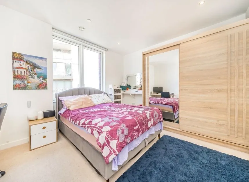Shackleton Way, Royal Wharf, E16, photo 5