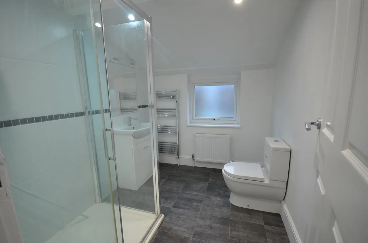 Brighton Road, Watford, photo 5