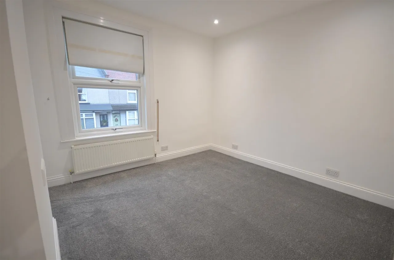 Brighton Road, Watford, photo 3