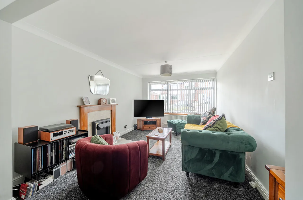 Woodhall Drive, Kirkstall, LS5, photo 2