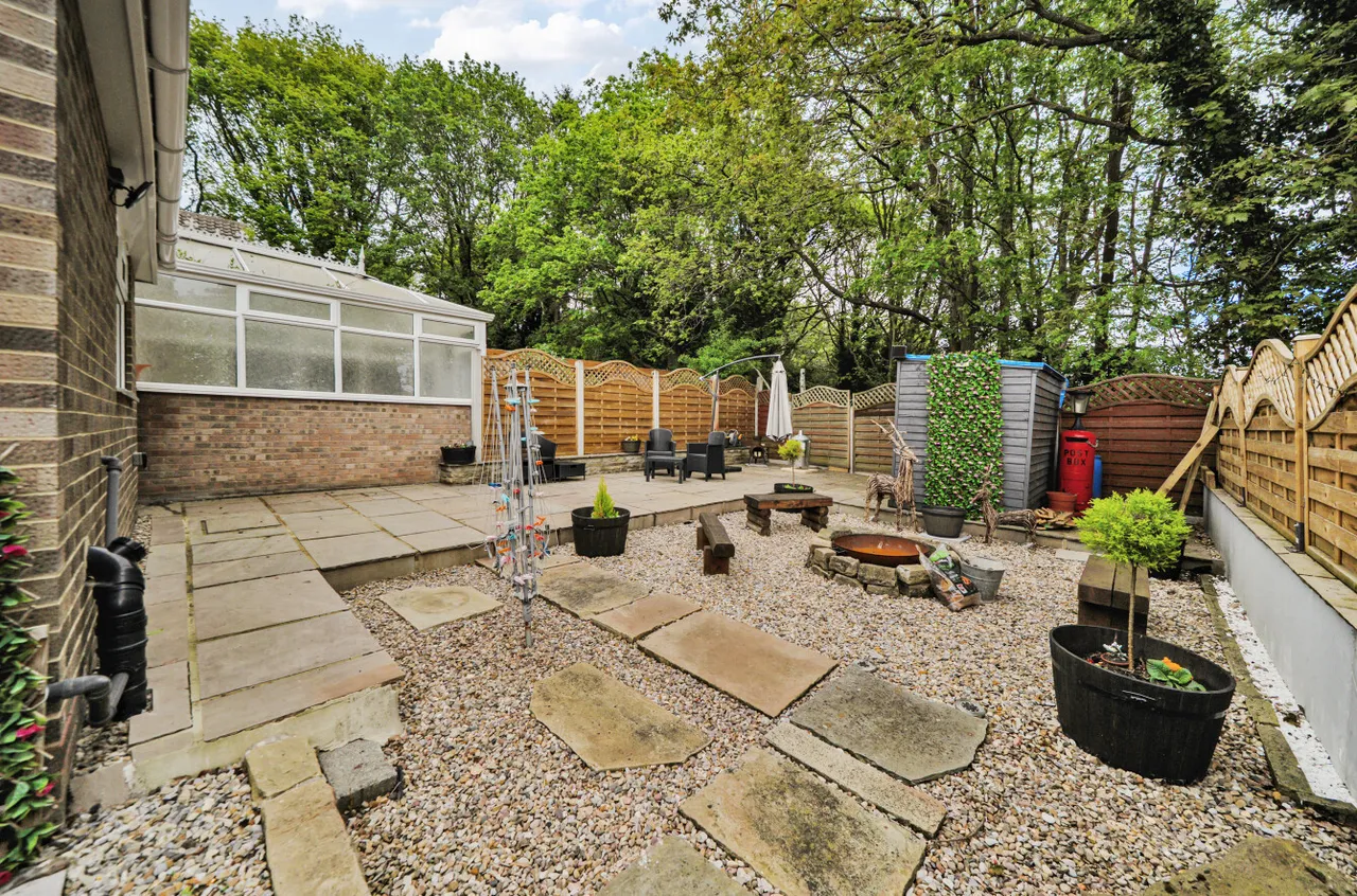 Woodhall Drive, Kirkstall, LS5, photo 18