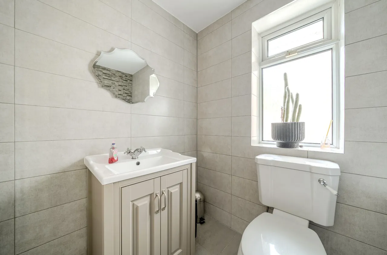 Woodhall Drive, Kirkstall, LS5, photo 16