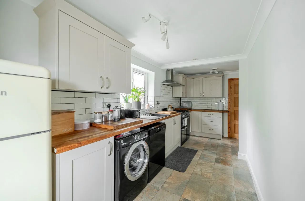 Woodhall Drive, Kirkstall, LS5, photo 7