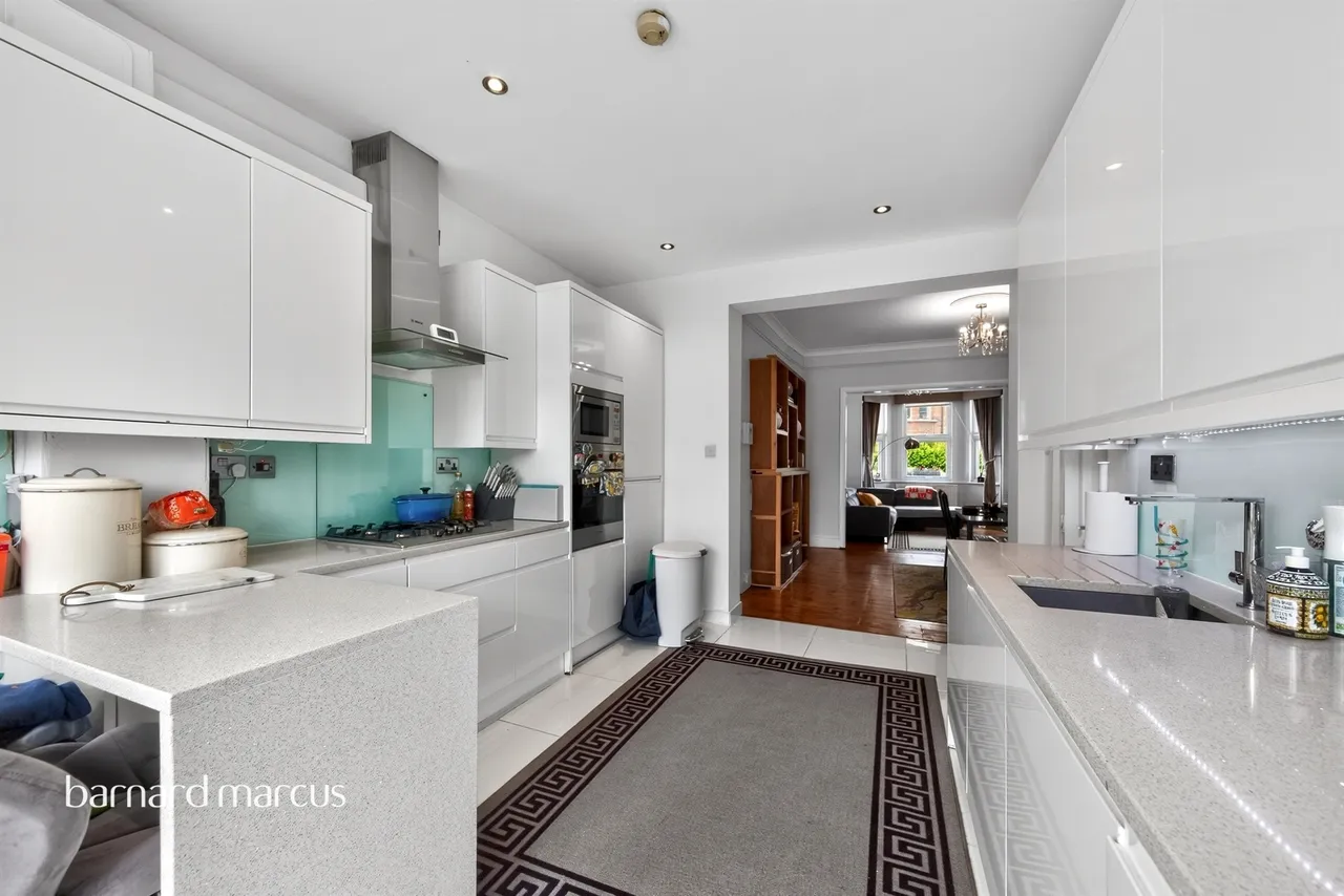 Long Lane, London, N3, photo 17