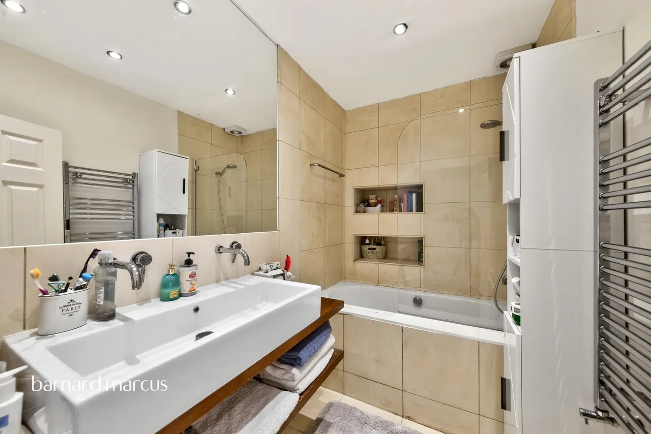 Long Lane, London, N3, photo 13