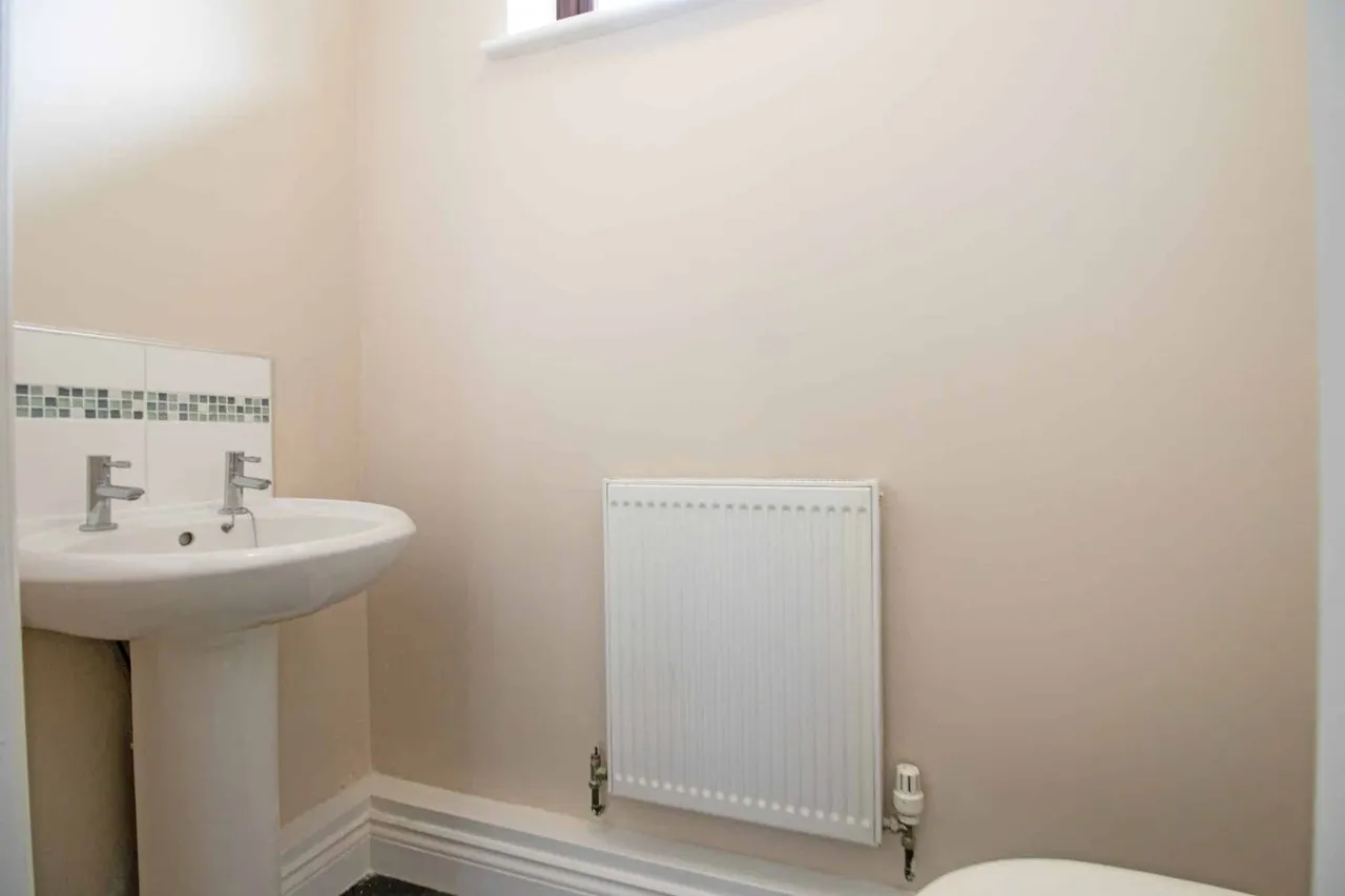 New Trent Street, Ealand, DN17, photo 7