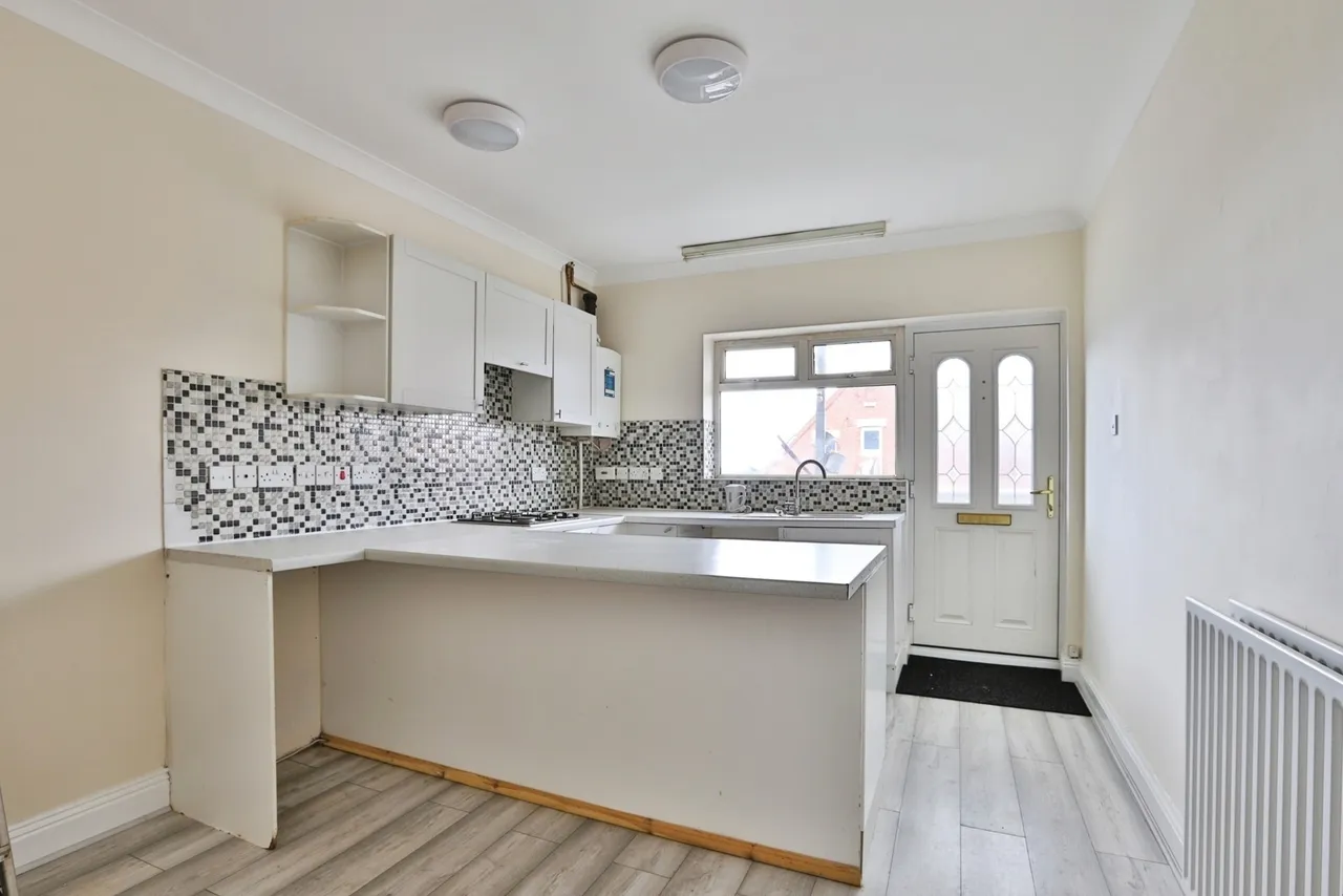 Ashley Road, Poole, BH14, photo 5