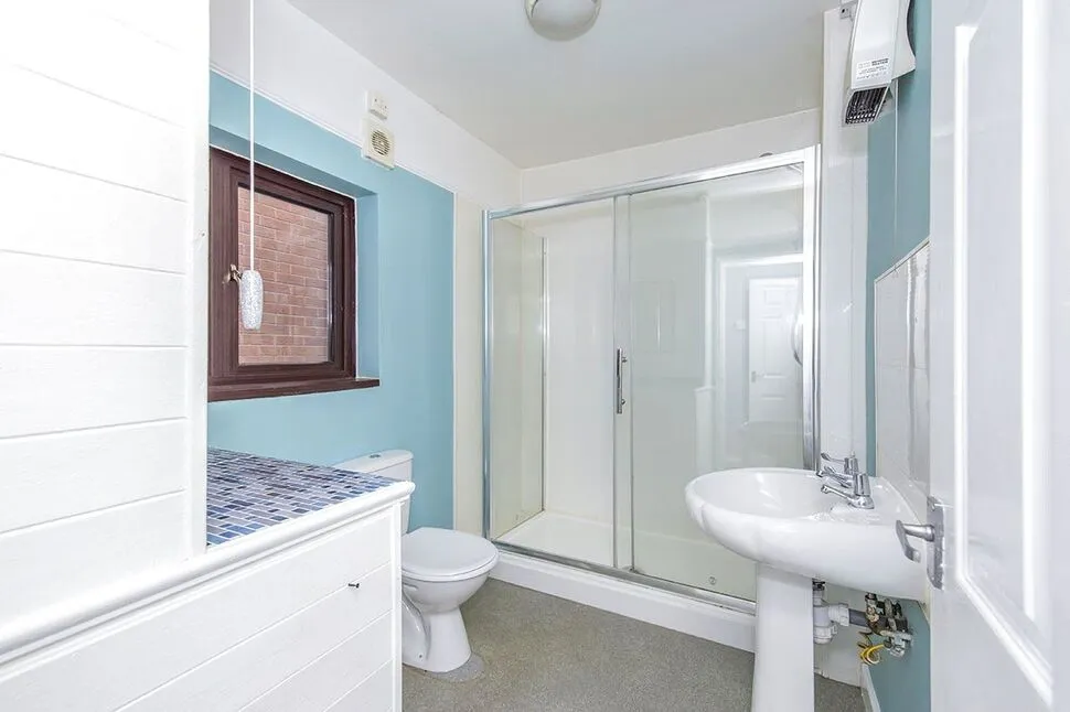Regent Court, Hinckley, Leicestershire, LE10, photo 5