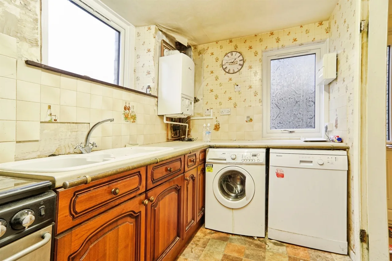 Belgrave Road, Bingley, BD16, photo 17