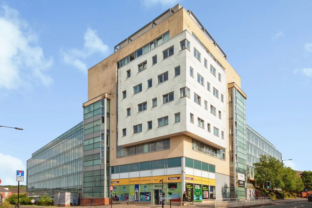2 bed flat for sale — Bramall Lane, Sheffield, S2