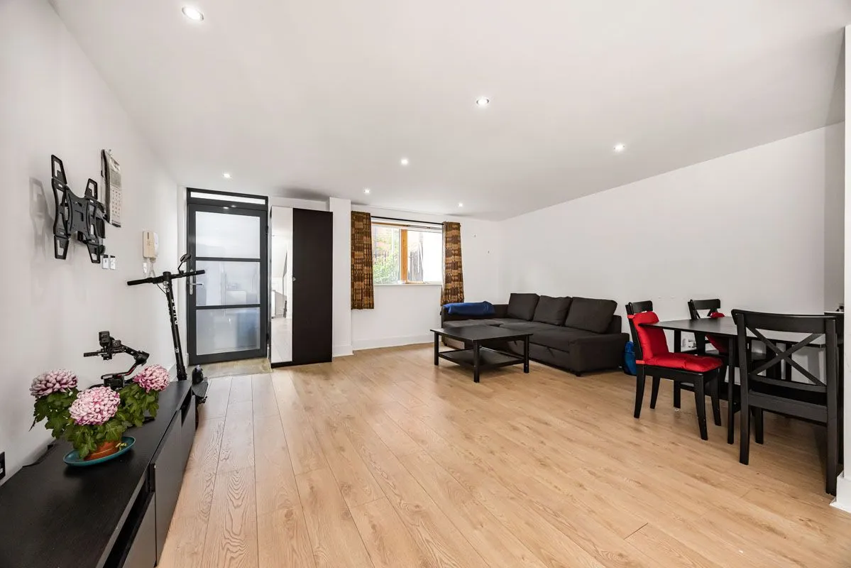 5 Crews Street, London, E14 3SP, photo 3