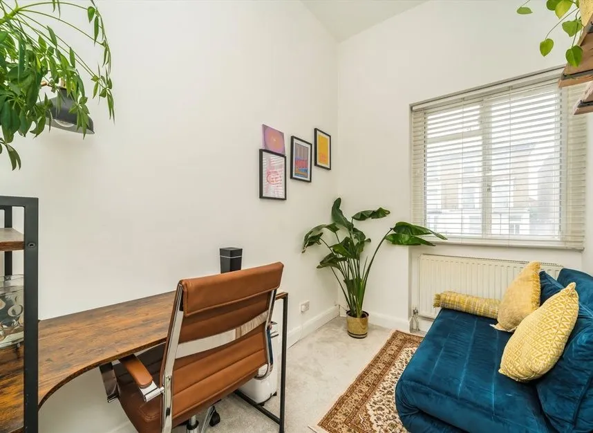 Garratt Lane, Tooting, SW17, photo 5