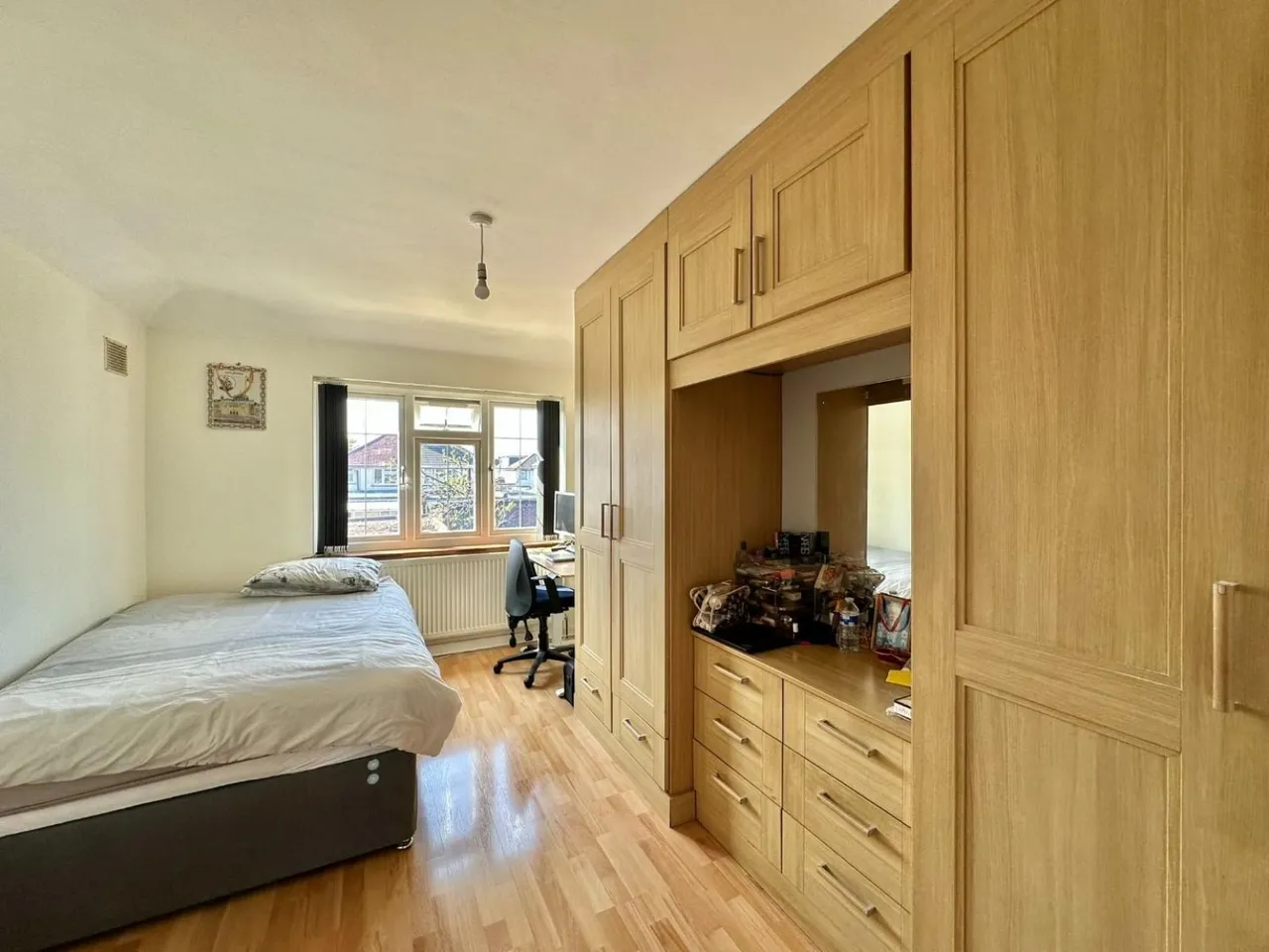 Laburnum Road, Hayes, UB3, photo 17