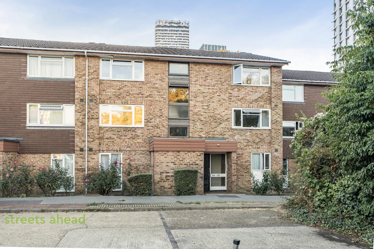 1 bed flat for sale, Garrick Crescent, Croydon, CR0
