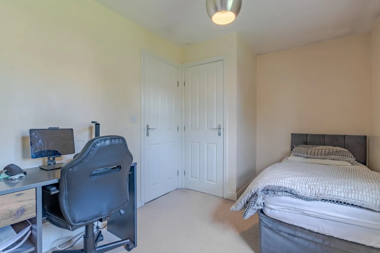 Siegfried Walk, Bingley, BD16, photo 14