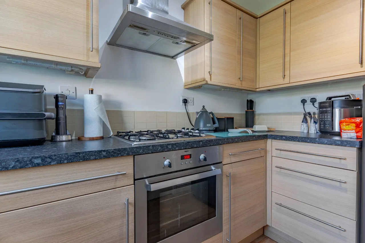 Siegfried Walk, Bingley, BD16, photo 13