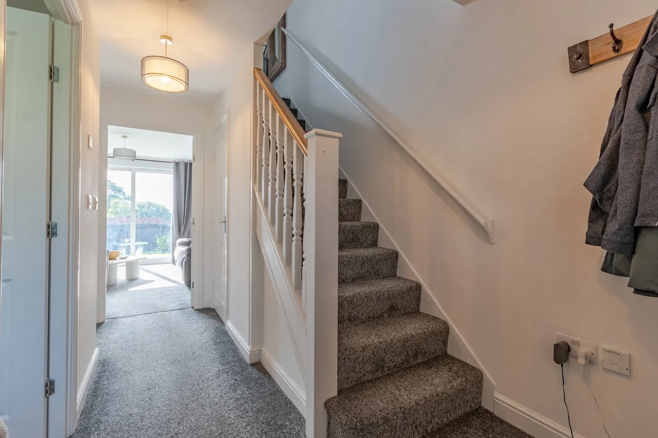 Siegfried Walk, Bingley, BD16, photo 12