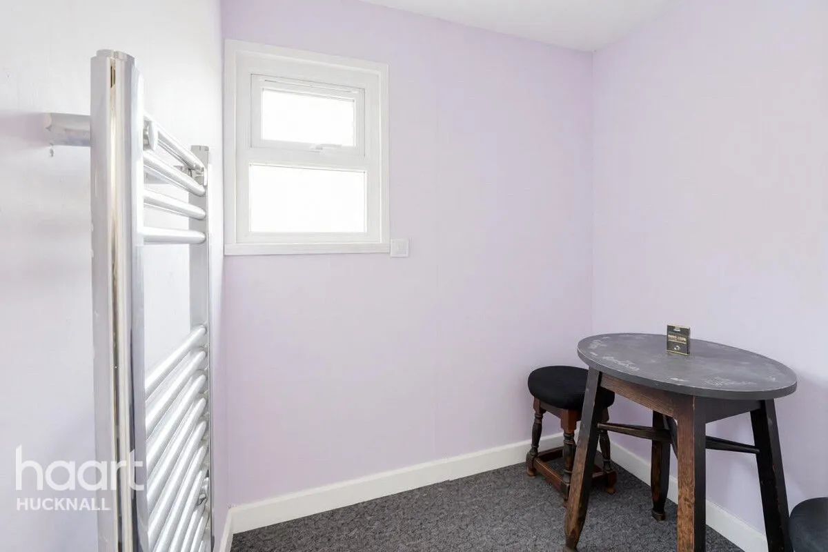 Shaw Crescent, Nottingham, NG15, photo 16