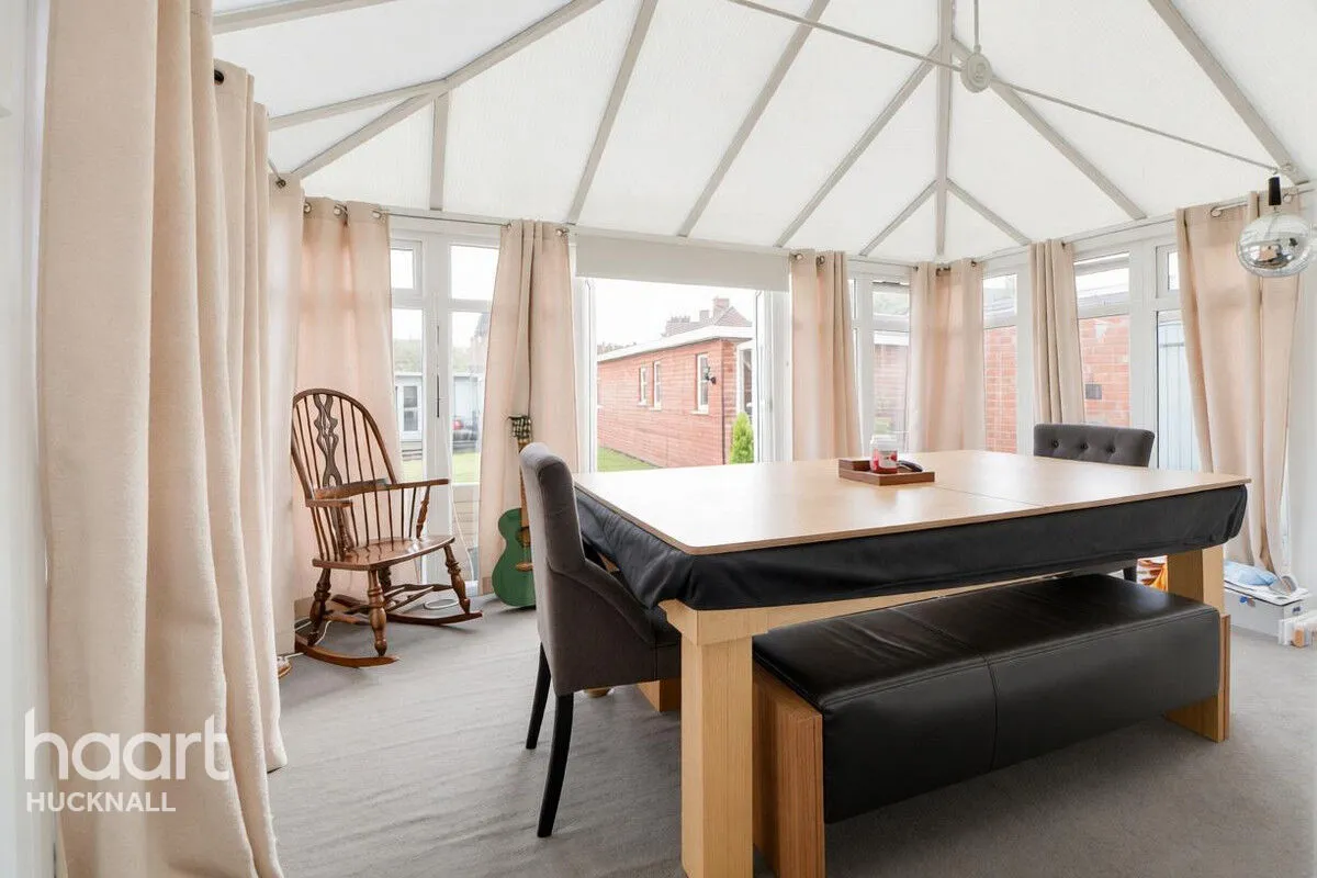Shaw Crescent, Nottingham, NG15, photo 8