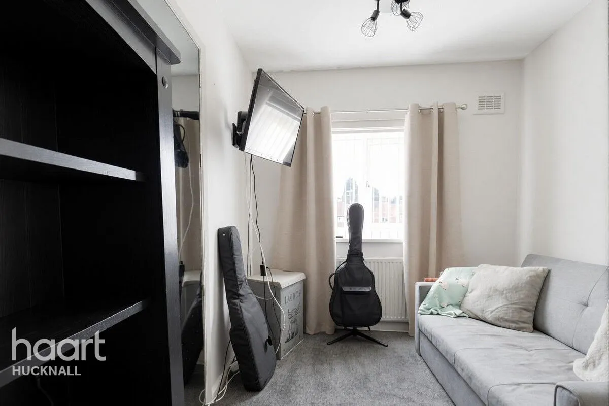 Shaw Crescent, Nottingham, NG15, photo 14