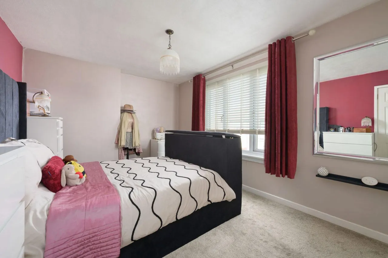 Douglas Avenue, Grangemouth, FK3 0LD, photo 12