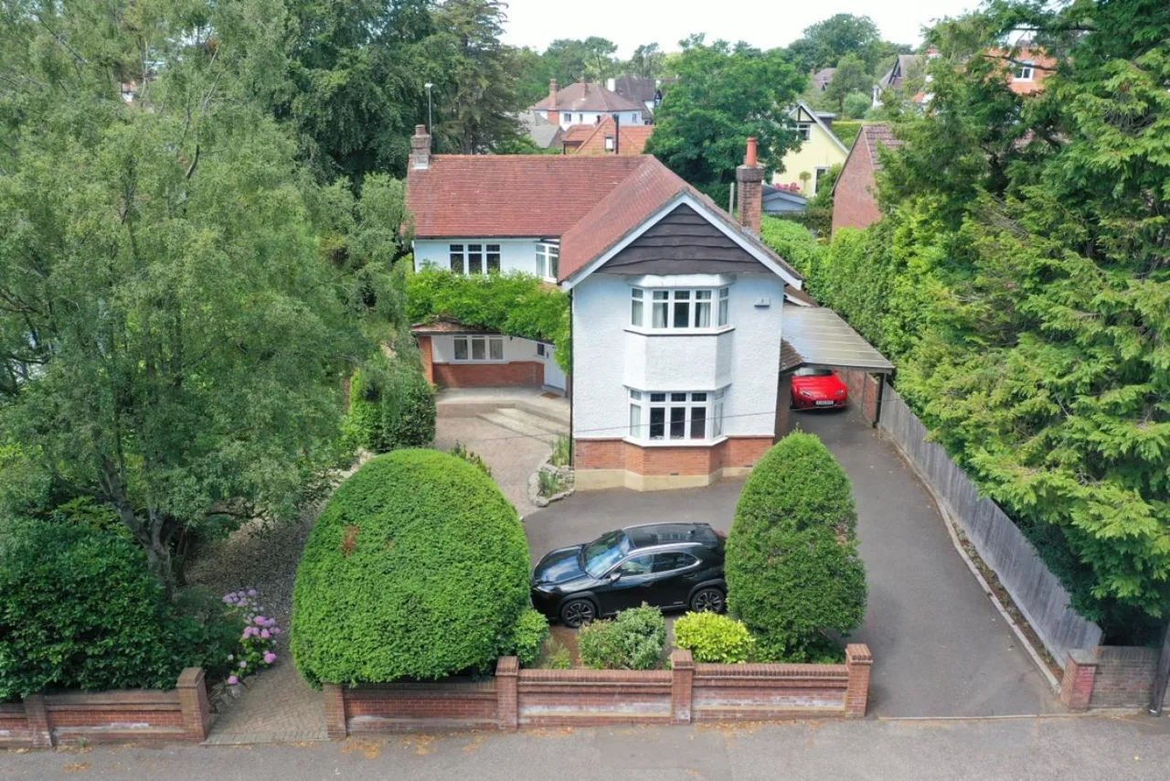 Sturminster, BH13, photo 2