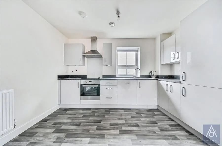 Kings Sutton Square, Buckingham, MK18, photo 11