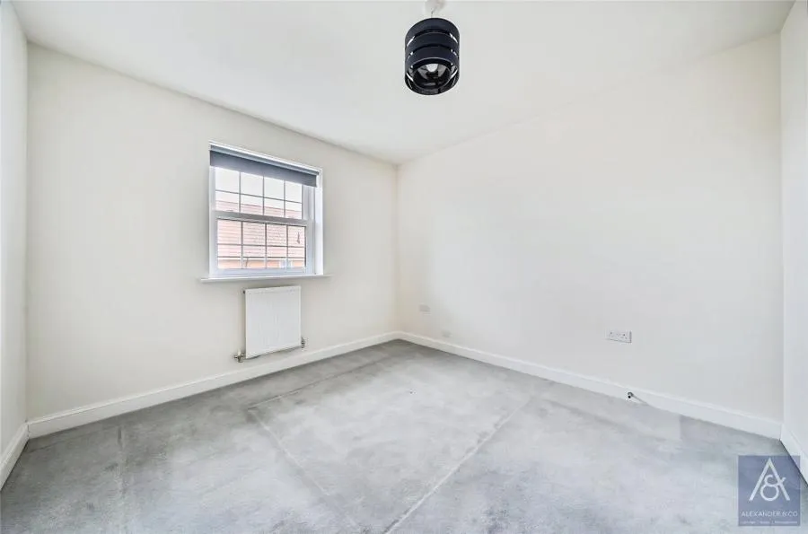 Kings Sutton Square, Buckingham, MK18, photo 6