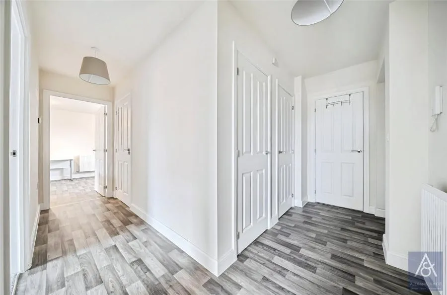 Kings Sutton Square, Buckingham, MK18, photo 8