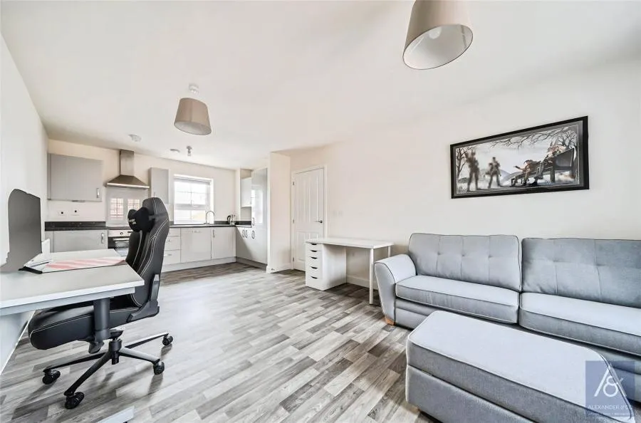 Kings Sutton Square, Buckingham, MK18, photo 7