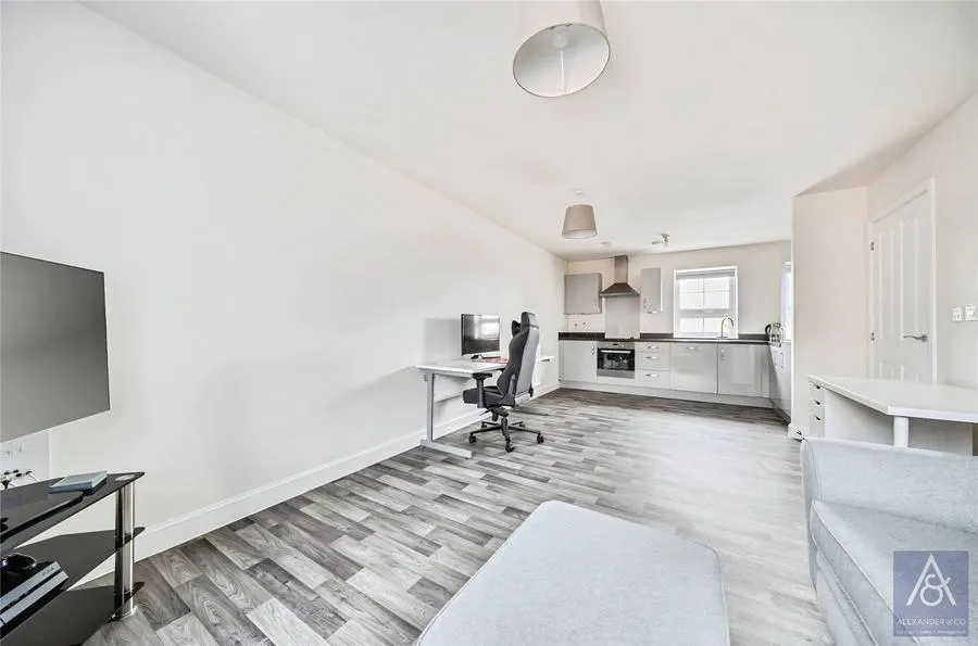 Kings Sutton Square, Buckingham, MK18, photo 13