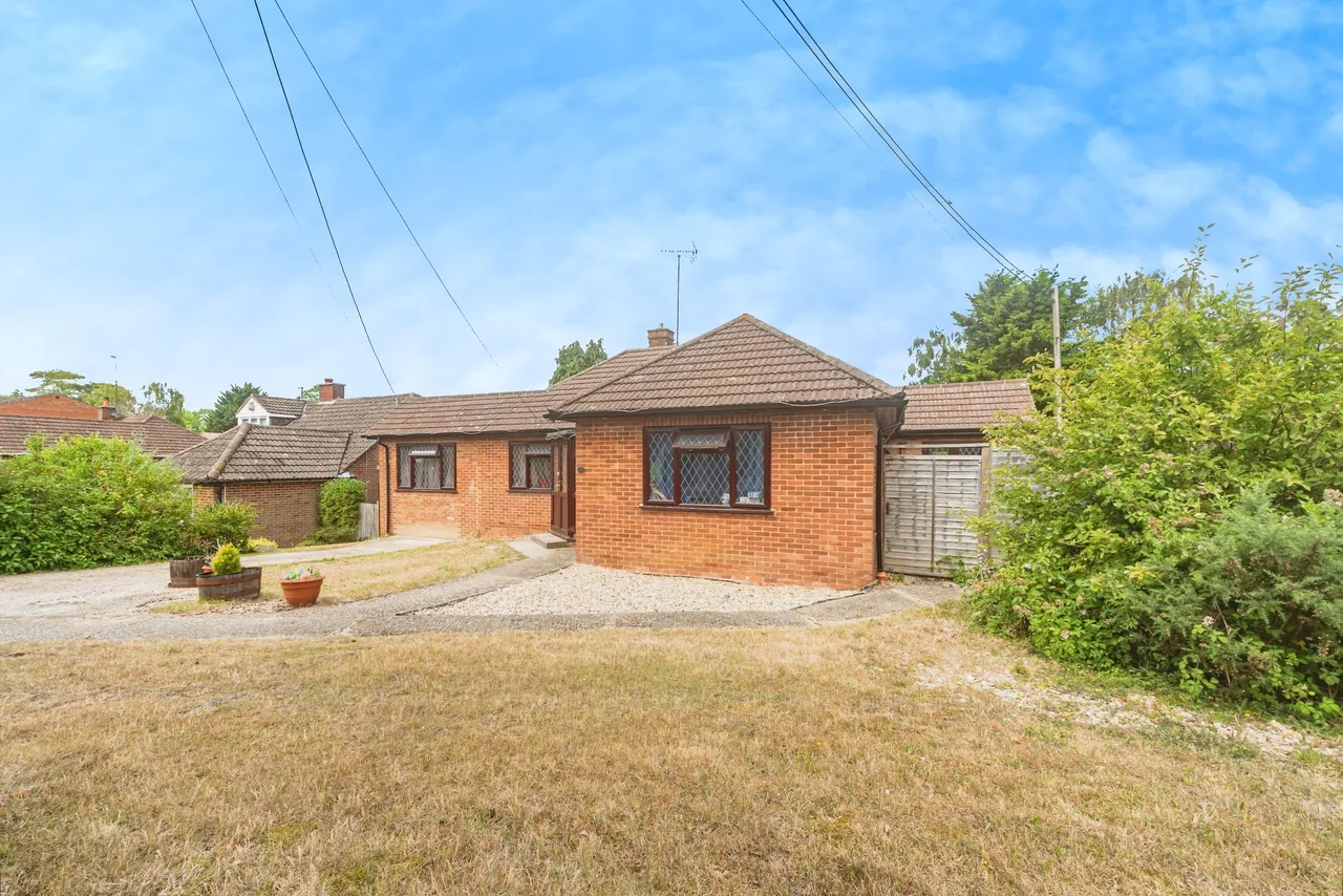 Clayhill Road, Reading, RG7, photo 20