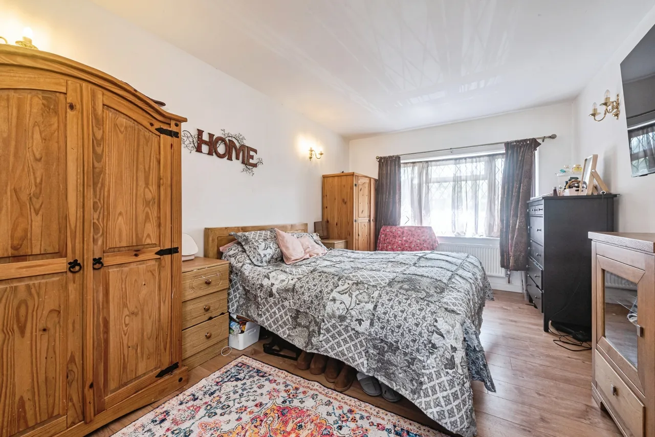 Clayhill Road, Reading, RG7, photo 13