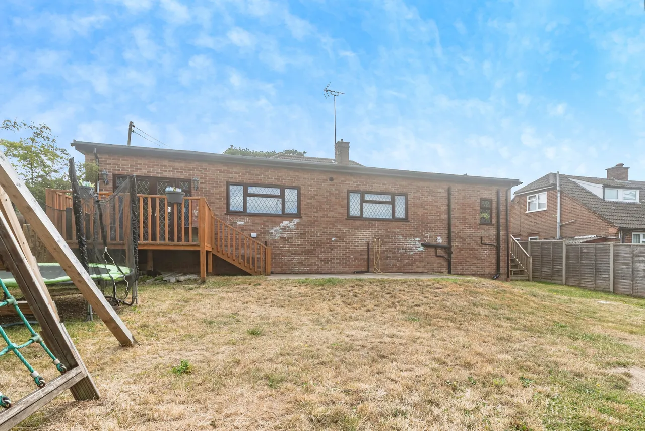 Clayhill Road, Reading, RG7, photo 18