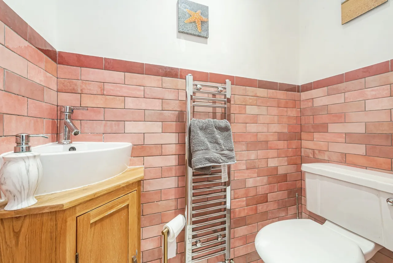 Clayhill Road, Reading, RG7, photo 8